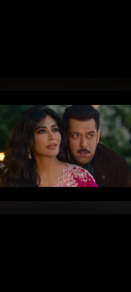 hyadav278's tweet photo. #TumChandDekhLena is very beautiful and romantic song ๐๐ฅฐ๐คฉ๐คฉ๐คฉ๐คฉ๐คฉ
#SalmanKhan sir's look ๐ฅ๐ฅ๐๐
#ChitrangdaSingh is beautiful ๐ฅฐ
Lyrics is fresh and catchy
It's sure shot #chartbuster ๐ฃ๐ฃ๐ฃ
#Matrubhoomi https://t.co/JusdgTFSOL