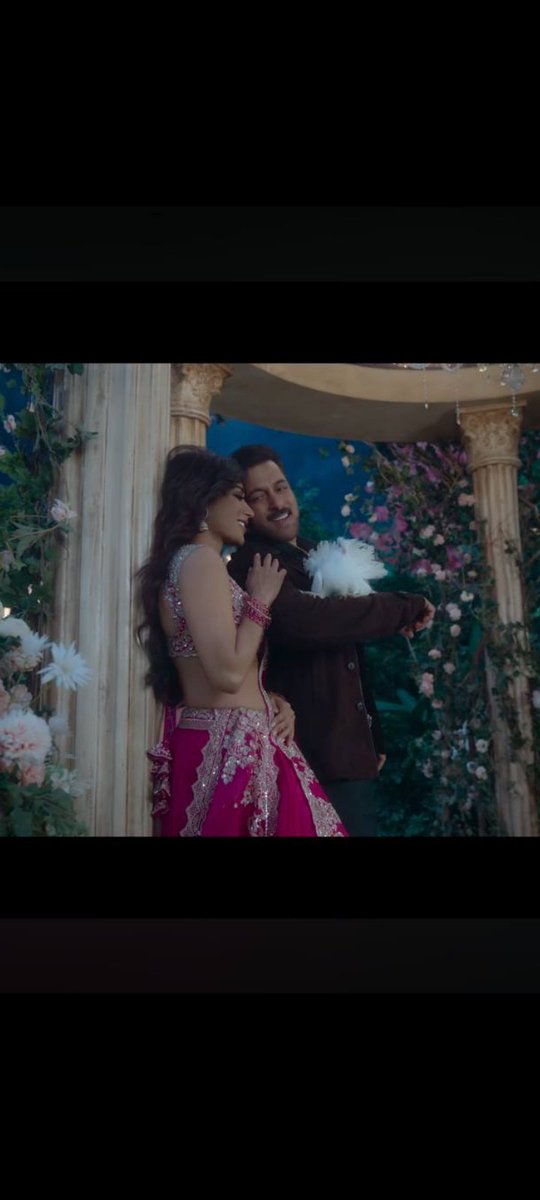 hyadav278's tweet photo. #TumChandDekhLena is very beautiful and romantic song ๐๐ฅฐ๐คฉ๐คฉ๐คฉ๐คฉ๐คฉ
#SalmanKhan sir's look ๐ฅ๐ฅ๐๐
#ChitrangdaSingh is beautiful ๐ฅฐ
Lyrics is fresh and catchy
It's sure shot #chartbuster ๐ฃ๐ฃ๐ฃ
#Matrubhoomi https://t.co/JusdgTFSOL