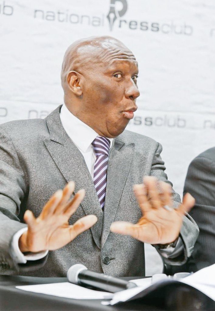 Thedukeofmutapa's tweet photo. @BloggoJones @iAmKudaMaynard @263Chat Hoo- Mira ipapo ,What initiatives was he pursuing,unless it’s about women.Ana Maynard Manyowa muri mafailed Juno,You failed to manage two wives and you want to come here defend your friend and create fictitious initiatives.He failed because he was incompetent chete. https://t.co/tRSUYzheFY