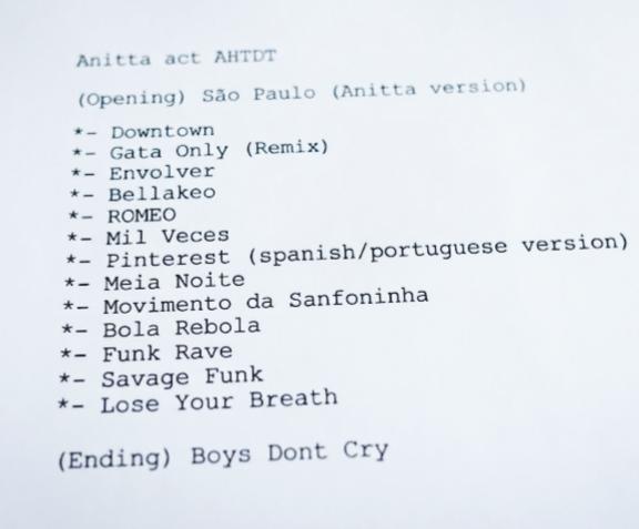 anittafocuss's tweet photo. 🚨 SERÁ? Possível setlist do show de abertura da Anitta na turnê do The Weeknd. https://t.co/OZb09zZsHl