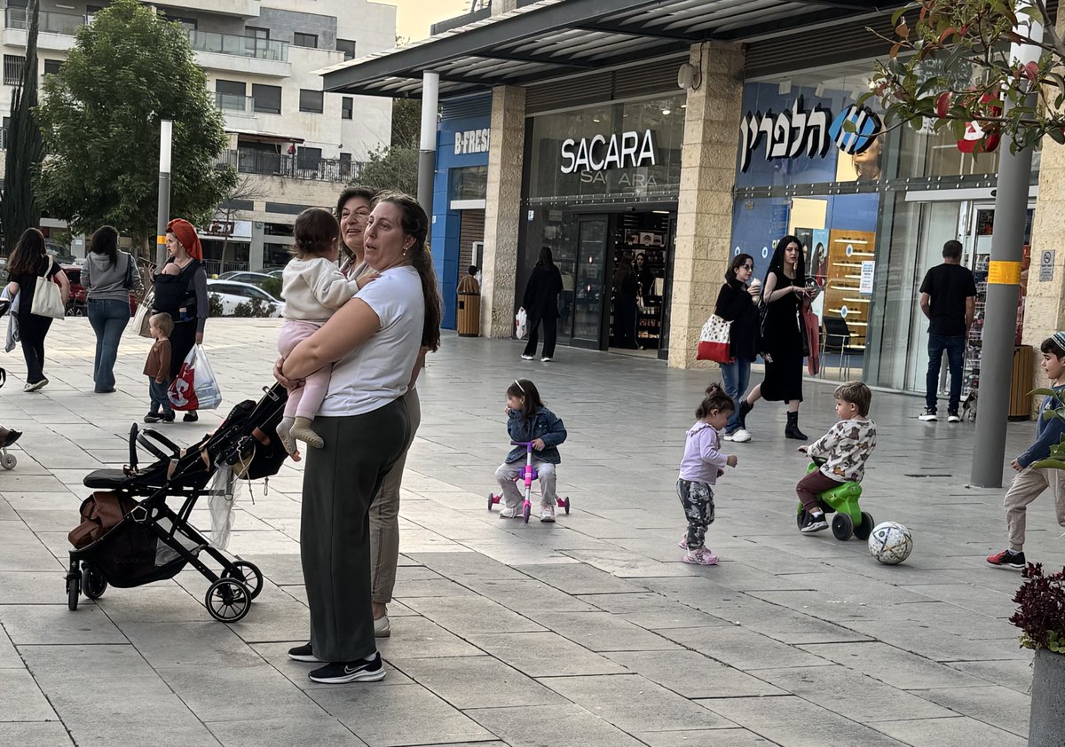 Howard Blas tweet media