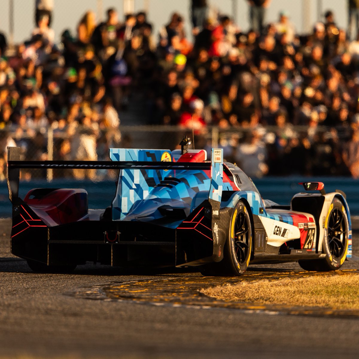 ShellMotorsportTeam tweet media