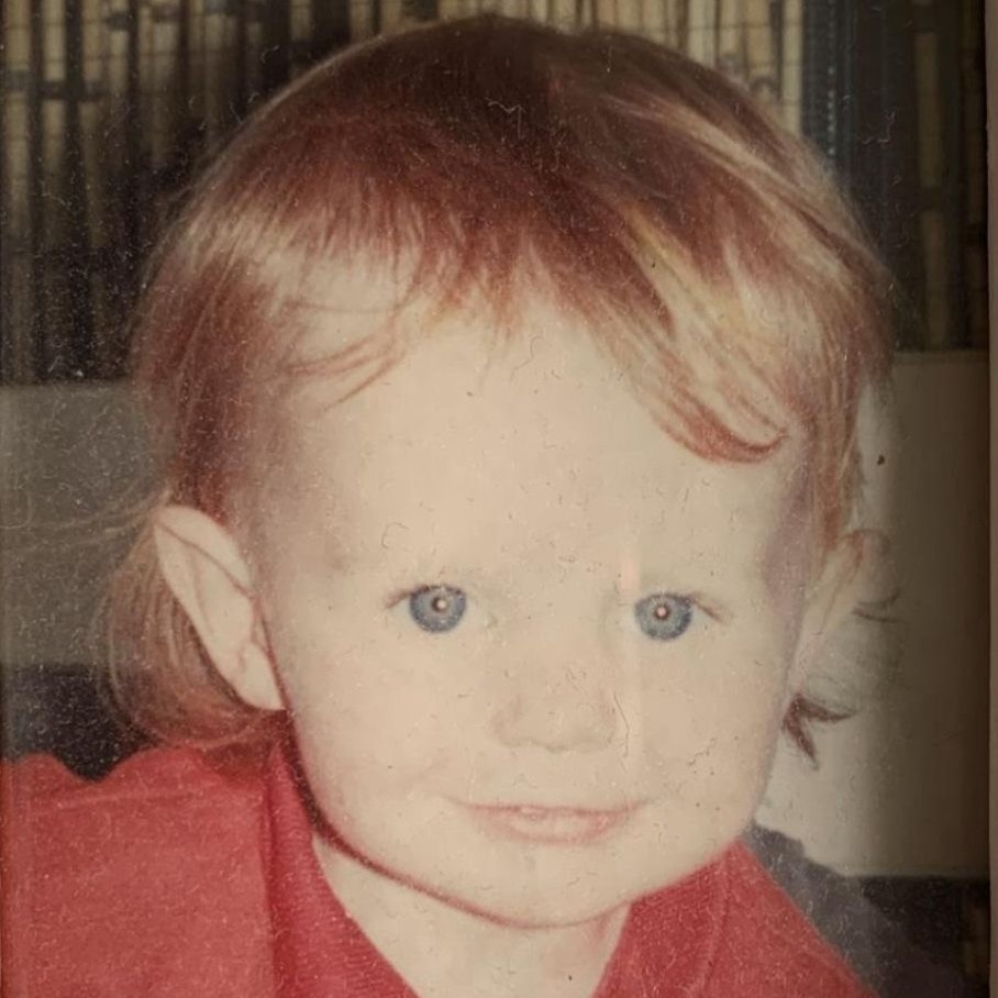 BelfastGiants's tweet photo. 👶 LITTLE GIANTS. 🏒

Congratulations to those who guessed Jake Kupsky and Andrew Dickson. Here's some more from the archives. 📦

These two Little Giants are definetly 'A' team material...

Any guesses? Drop them below. ⬇️

See your 'Big' Giants take to the ice at the @SSEBelfastArena this Saturday. 🙌  
🎟️ https://t.co/1GhRsVDB1v

#WeAreGiants