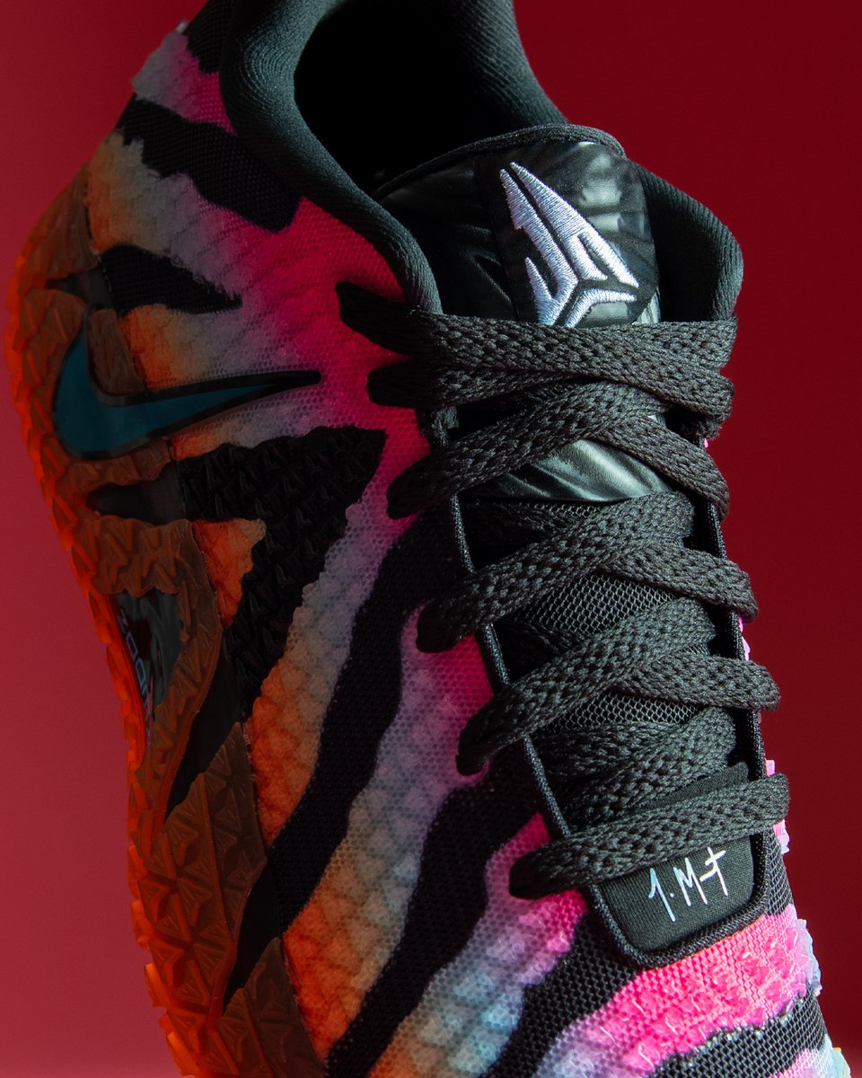 Kids Foot Locker tweet media