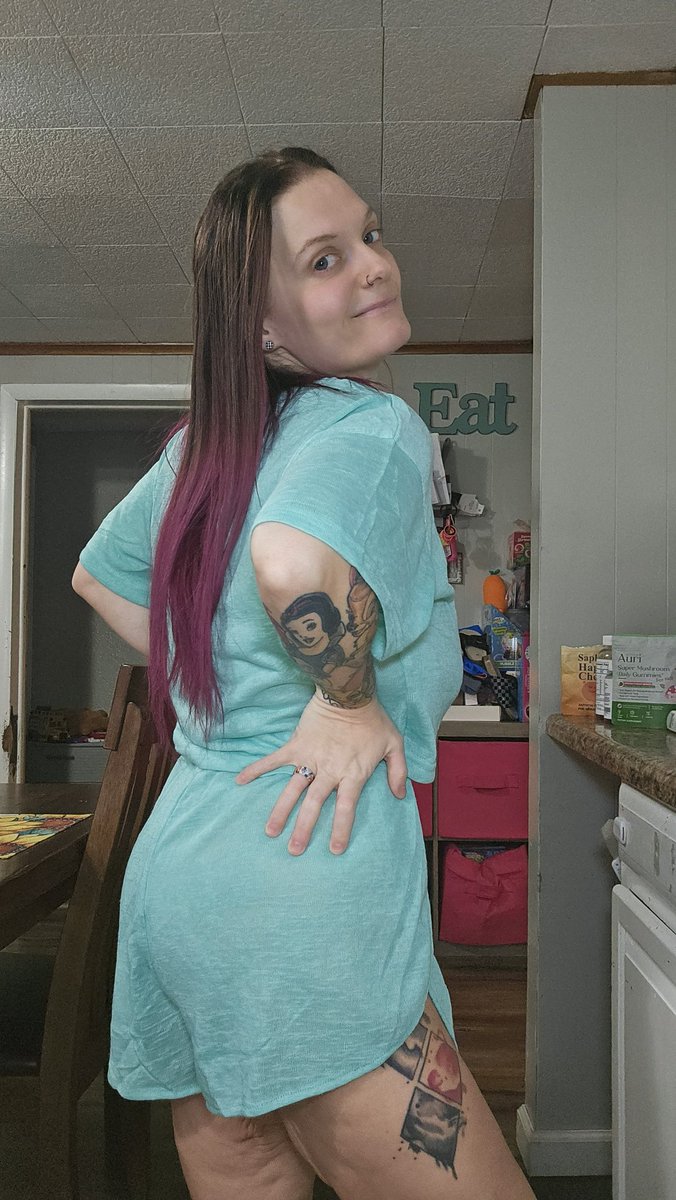 PintSizedMomma tweet media