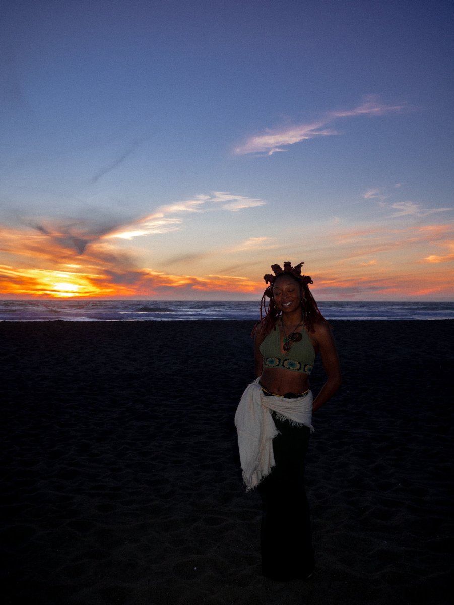 Junebug🐞 tweet media