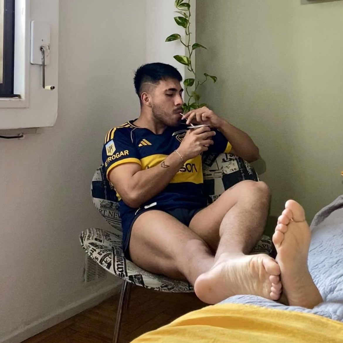 submission_is_beautiful tweet media