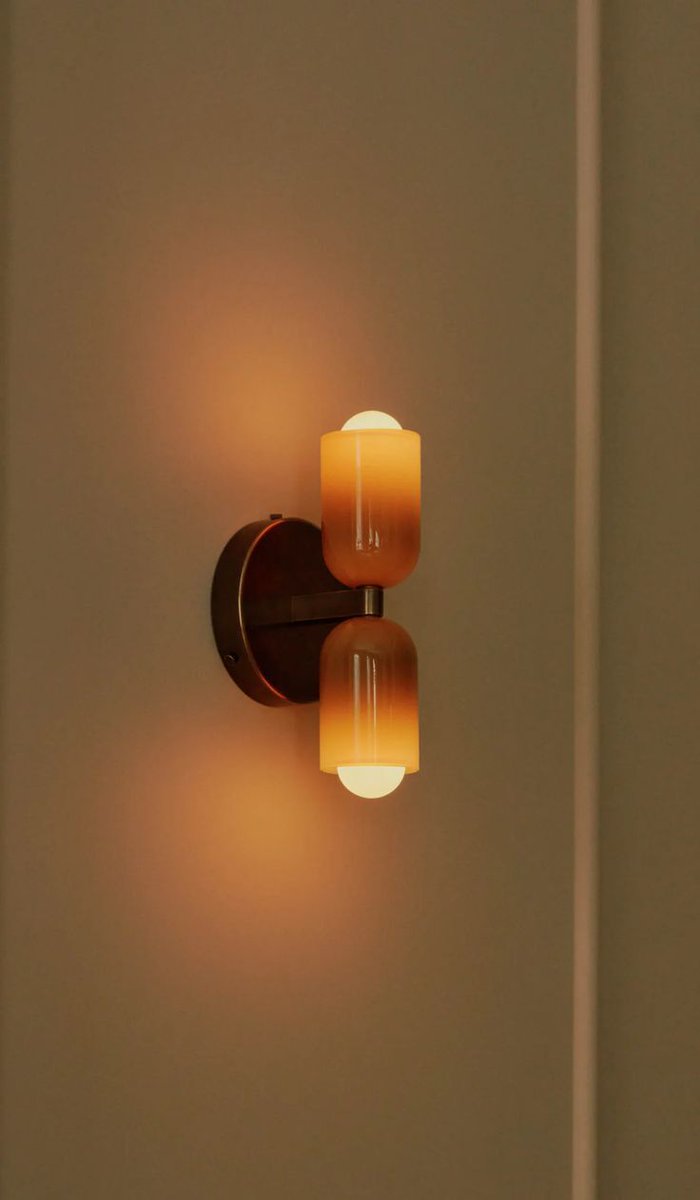 pamvonhadder's tweet photo. the art of lamps https://t.co/eTAwiGnuhT