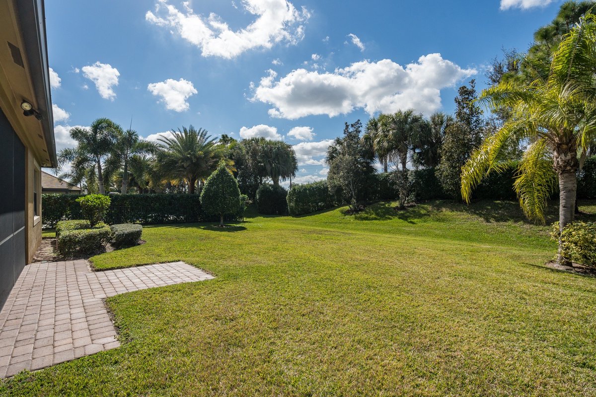 SkyRunVR tweet media