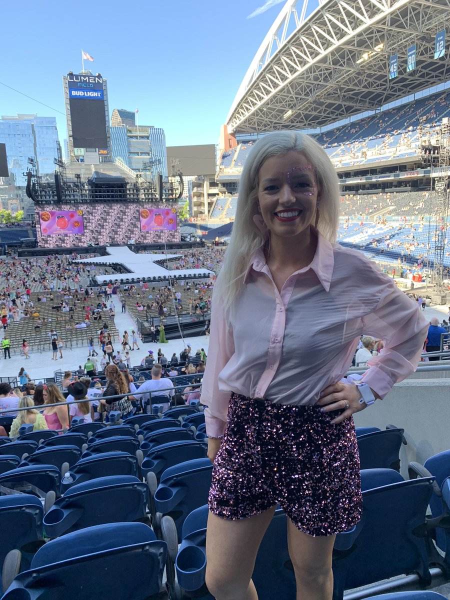 vallovestswift's tweet image. I'm not trying to           I think I might die 
exaggerate but           If it happened to me
💚💛💜❤️🩵🖤🩷🩶🤎💙🤍🧡

Happy 3 years of #TSTheErasTour 

@taylorswift13 @taylornation13