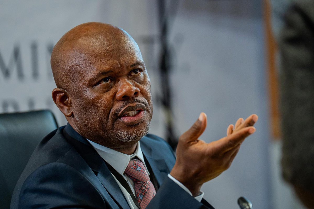 Pro Philani tweet media