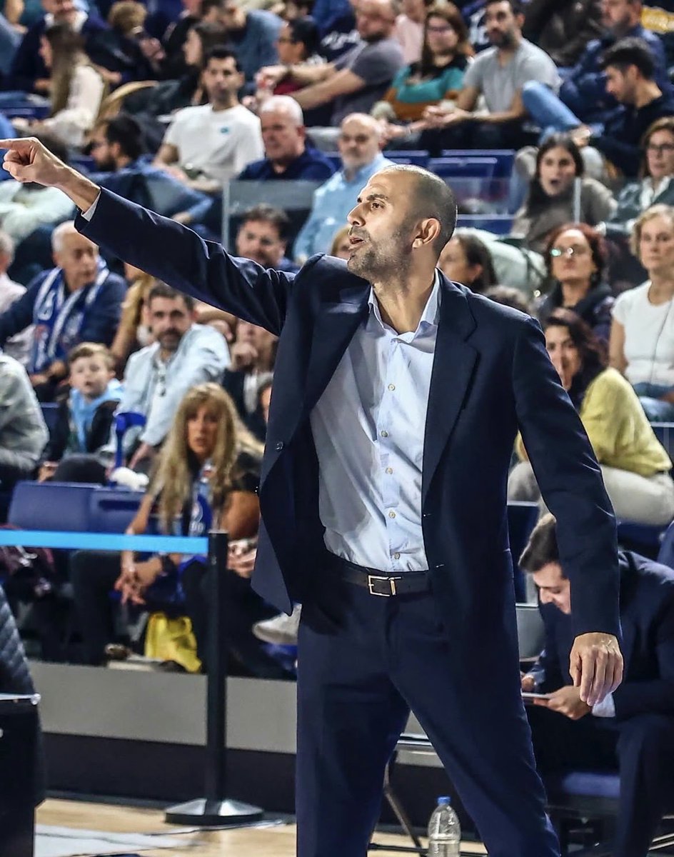 Alex_ReyesIB tweet media