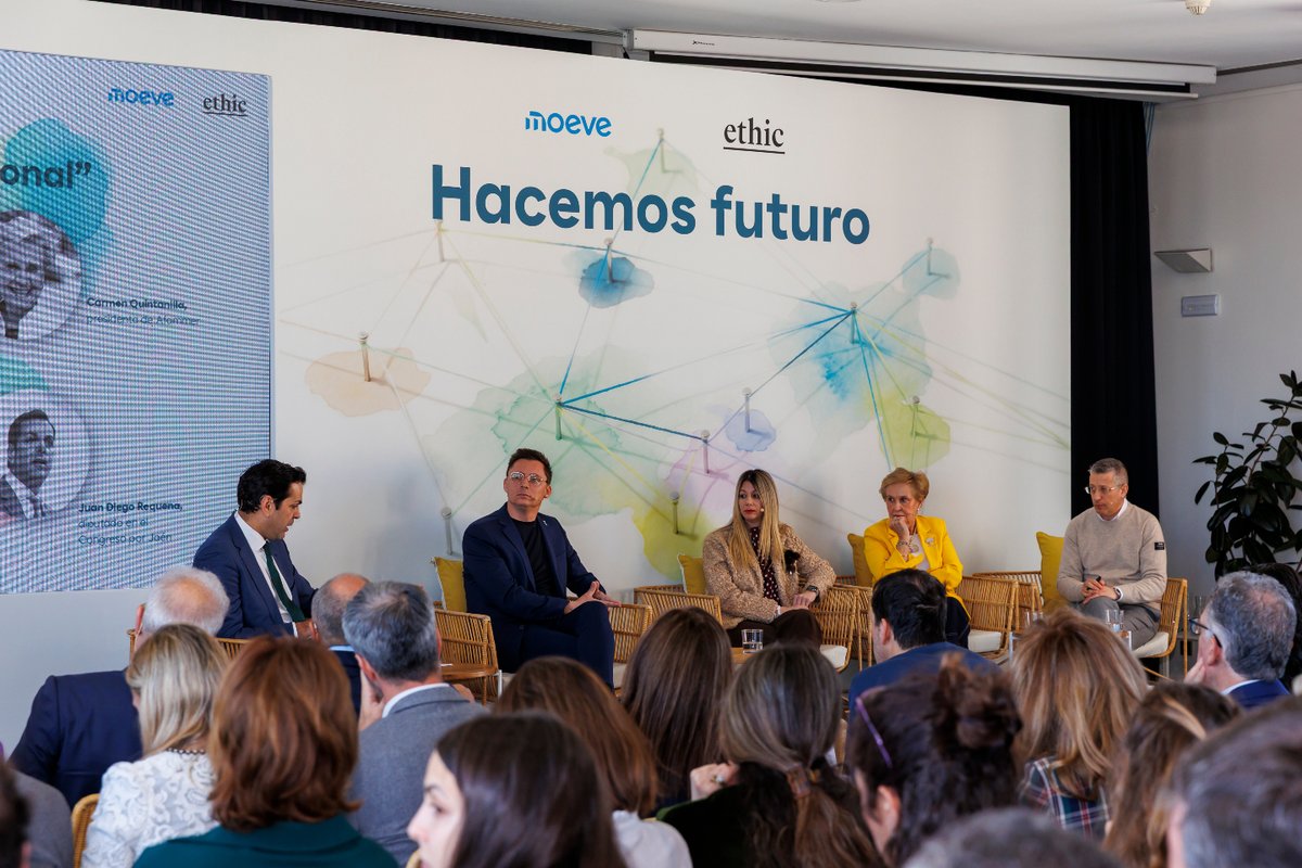 Next Educación tweet media