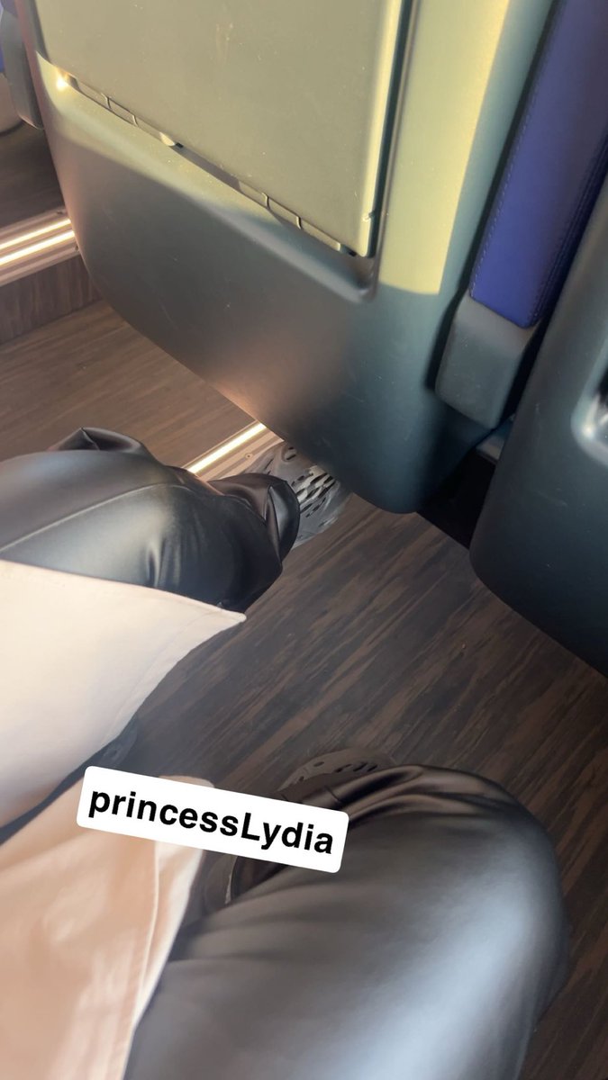 princessLydia tweet media