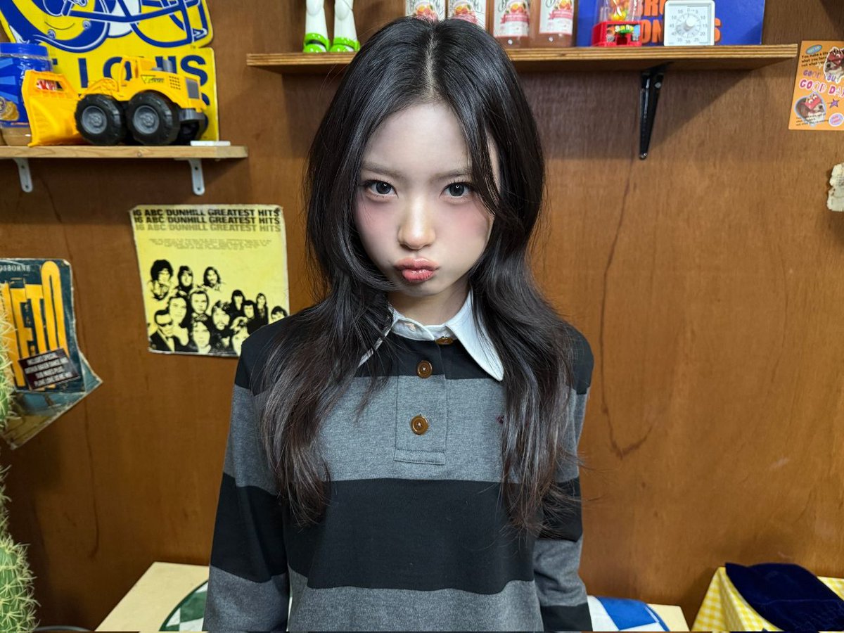 jiaparvk's tweet photo. TiiiKiii~ KiiiKiii is already one whole year old now. Time really does feel both super quick and so slow all at once. Thank you so much for looking after us as we’ve grown. Let’s keep building up more memories and growing side by side from here on out too ฅ^•ﻌ•^ฅ https://t.co/K2DaalAqR7