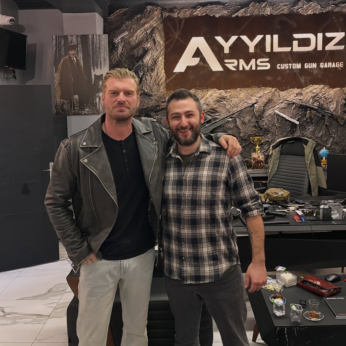 ameligadjodilo's tweet photo. Müthiş bir proje tasarlandı🤜🏻🤛🏻💪🏼 #kıvançtatlıtuğ
share ayyildizarms #BurakAyyıldız https://t.co/2WOEAjlauz