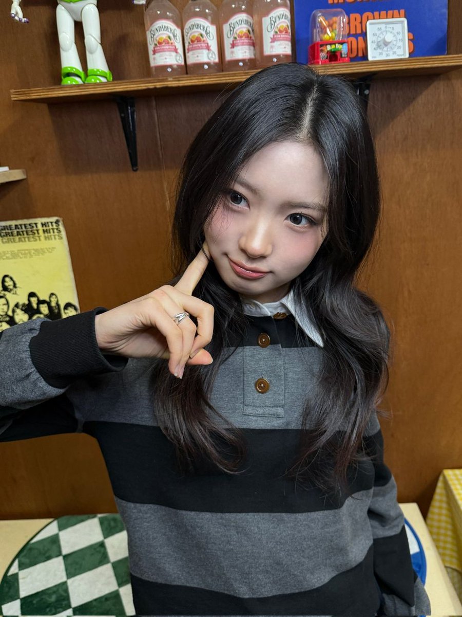 jiaparvk's tweet photo. TiiiKiii~ KiiiKiii is already one whole year old now. Time really does feel both super quick and so slow all at once. Thank you so much for looking after us as we’ve grown. Let’s keep building up more memories and growing side by side from here on out too ฅ^•ﻌ•^ฅ https://t.co/K2DaalAqR7