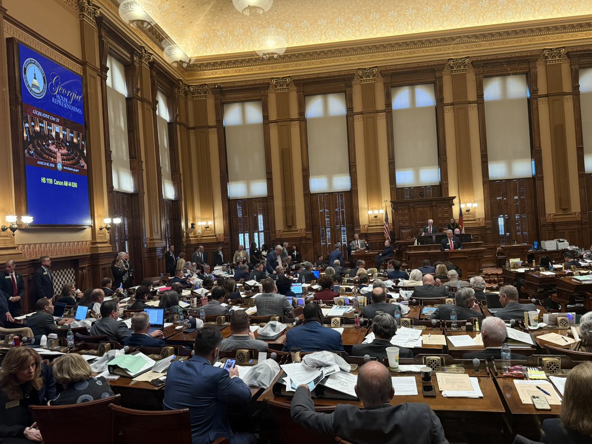 Greg Bluestein tweet media