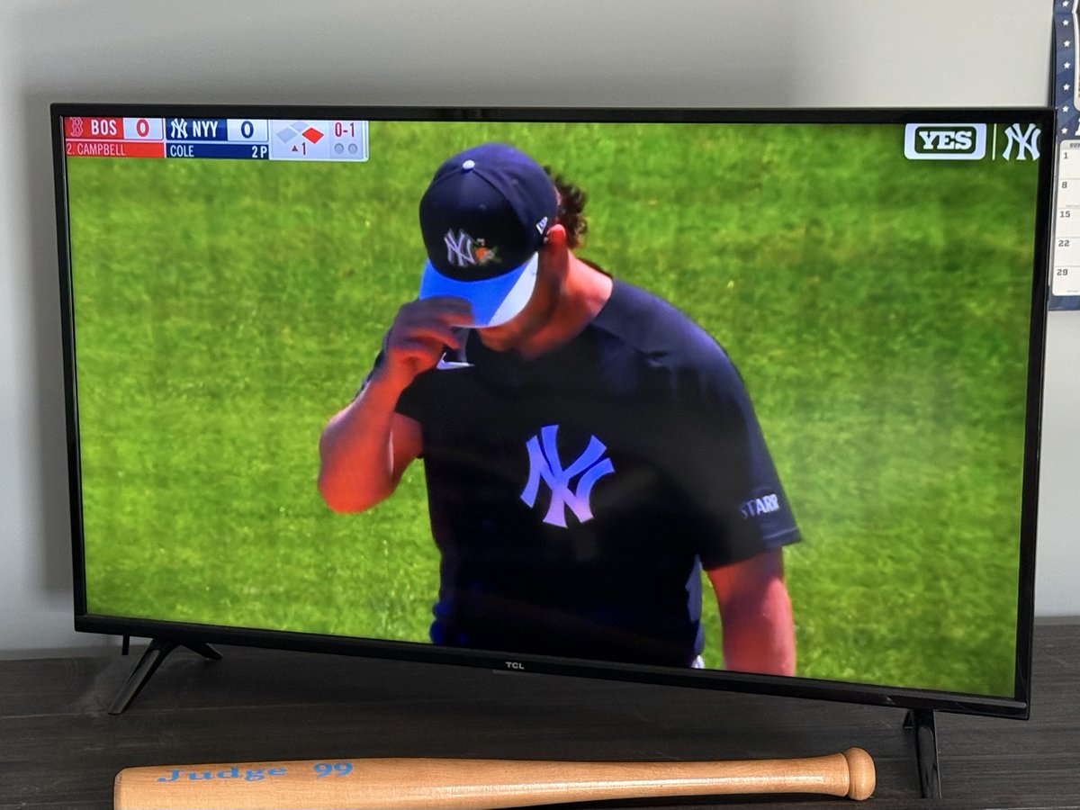 BronxBmbrz tweet media