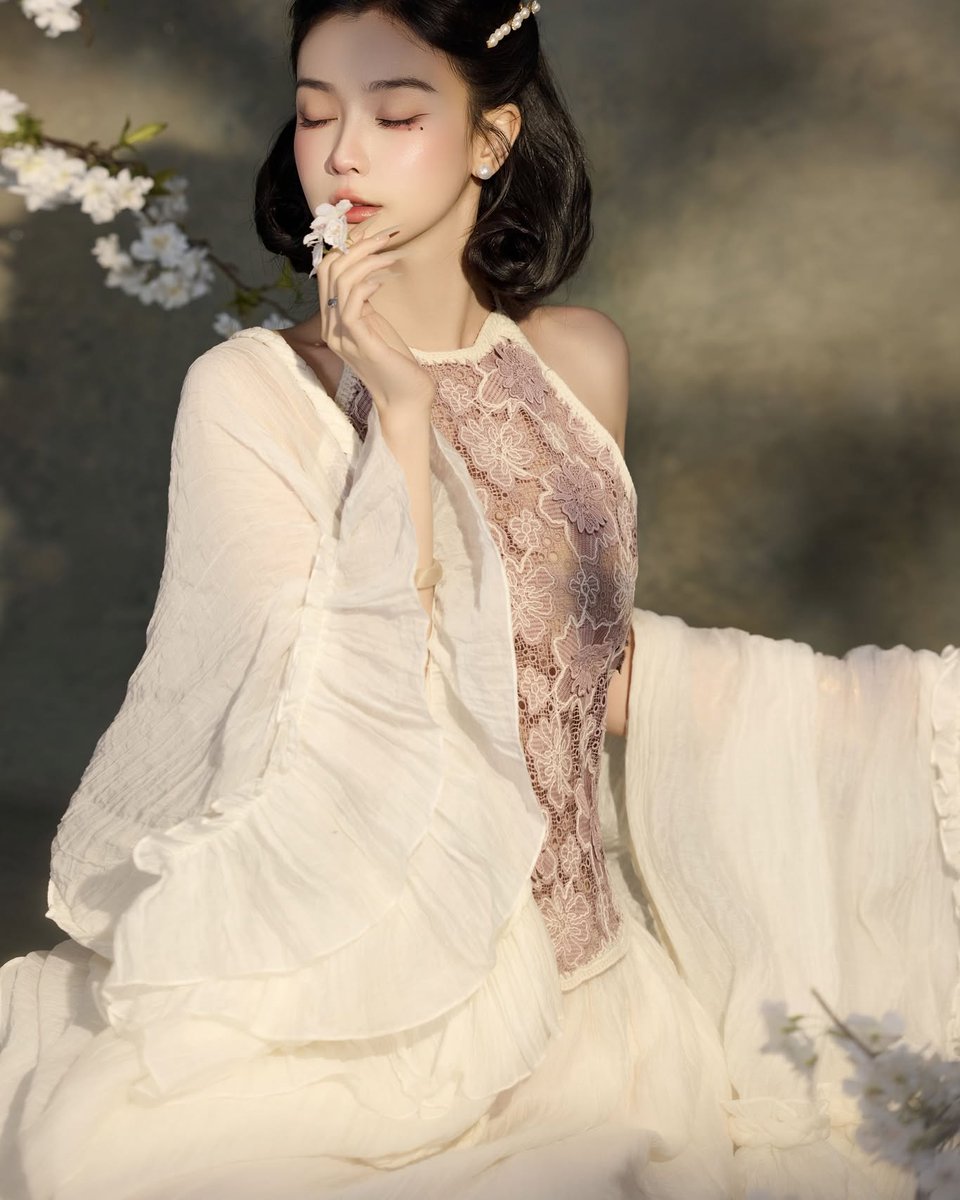 kim mi li tweet media