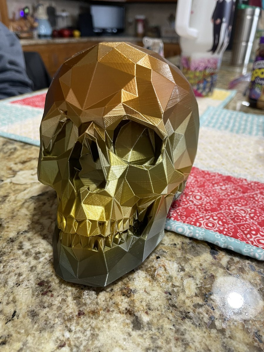 Low Polly Skull is the name of the game here