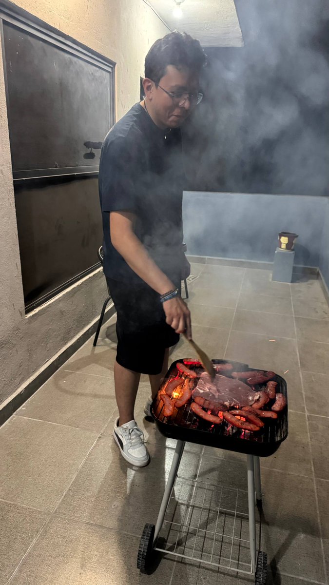 Alex Callejas tweet media