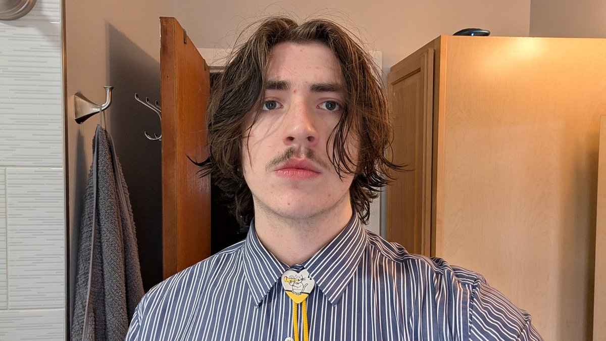 Mid Gay Guy Updates tweet media