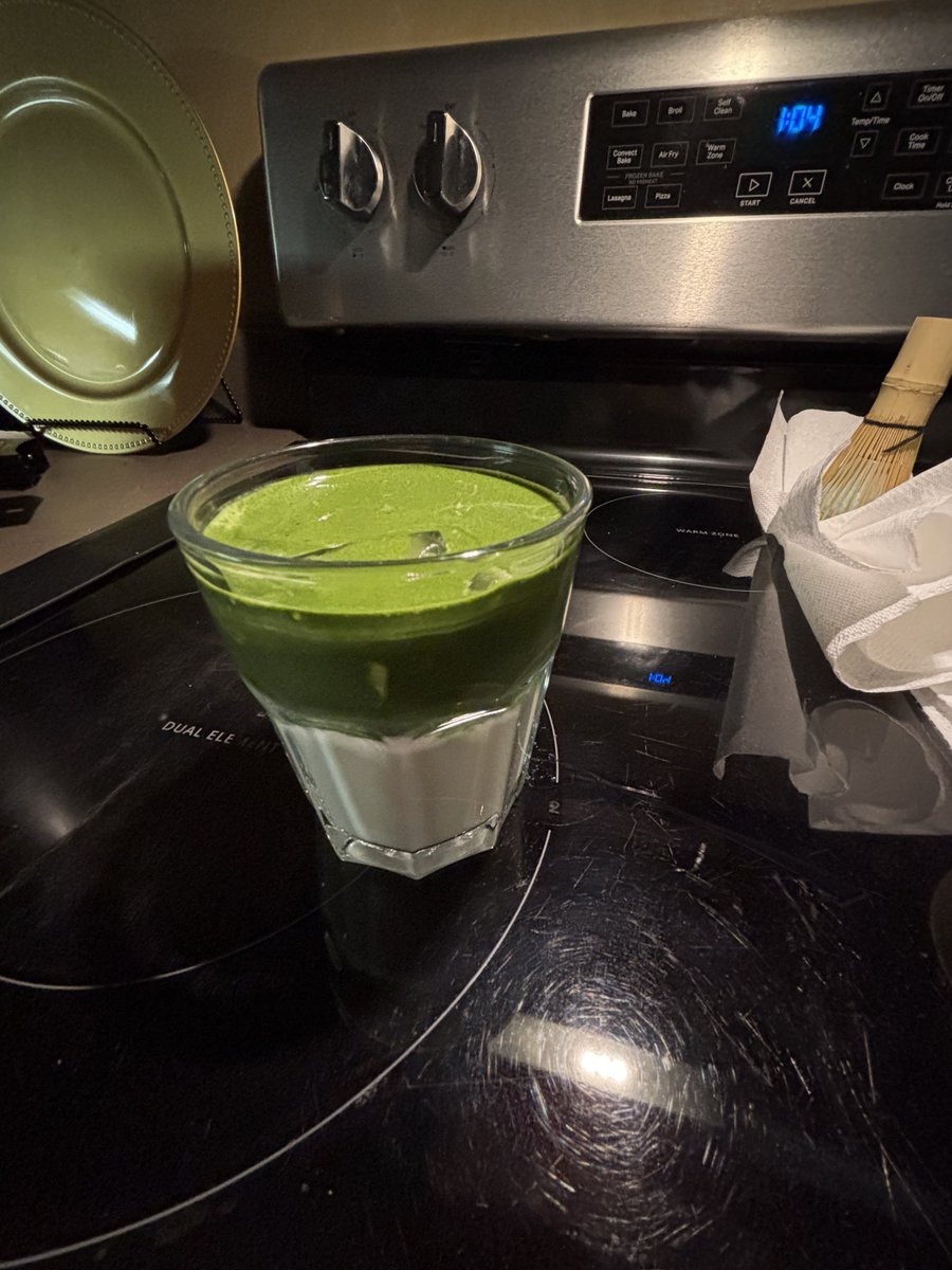 fawntraits's tweet photo. made matcha and shes so gorgeous https://t.co/1M80TTl0Oo