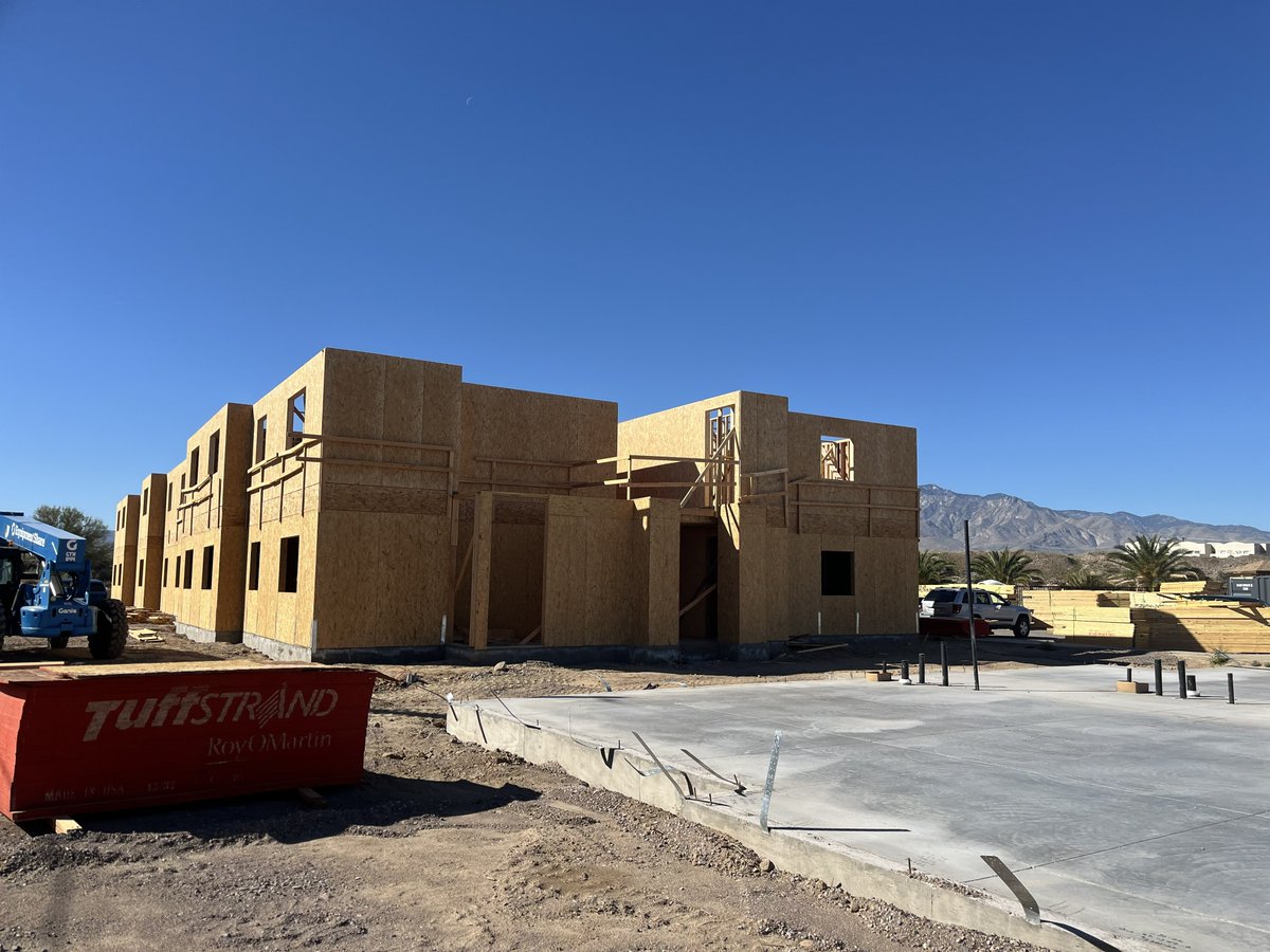 Mav_Builders's tweet photo. Level up! Framing is underway and climbing higher every day on our newest apartment complex. Strong bones, smart design, and a bright future ahead. 

#BuildItBetter #MultifamilyDevelopment #contractor #developer #landdevloper #maverickbuilders #mavbuilders #Arizona #AZ https://t.co/POgQoQNavn