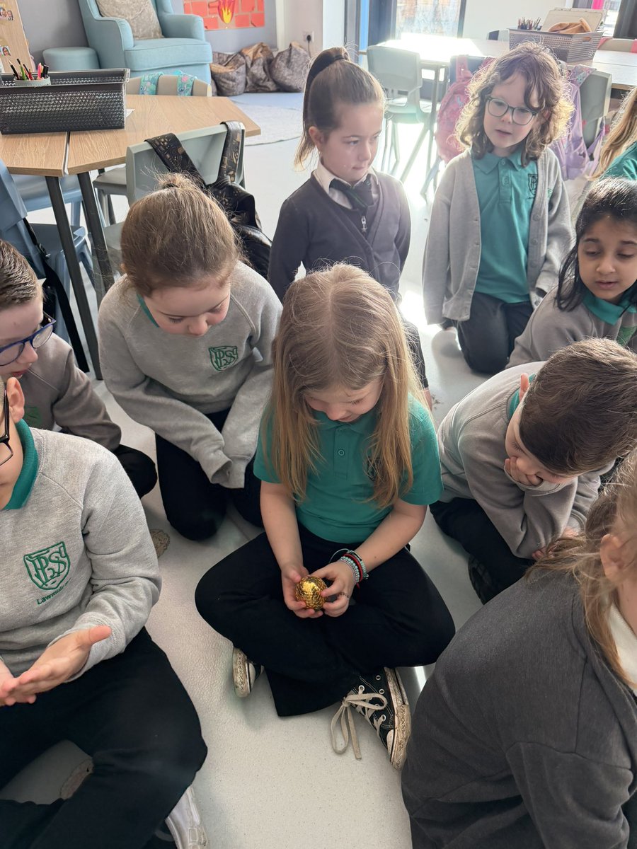 Miss Scott & Room 3 tweet media