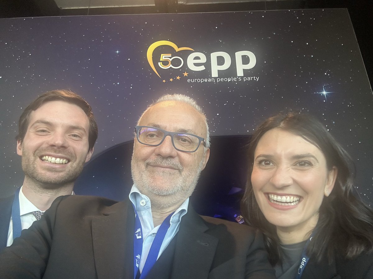 MarioMauro's tweet photo. @EPP #epp50 https://t.co/bnmqCY9D0G