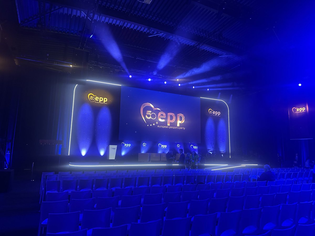 MarioMauro's tweet photo. @EPP #epp50 https://t.co/bnmqCY9D0G