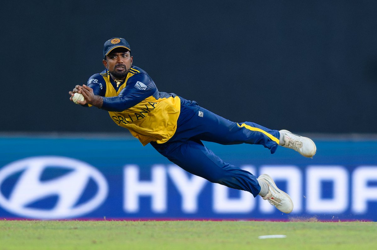 Gray-Nicolls tweet media