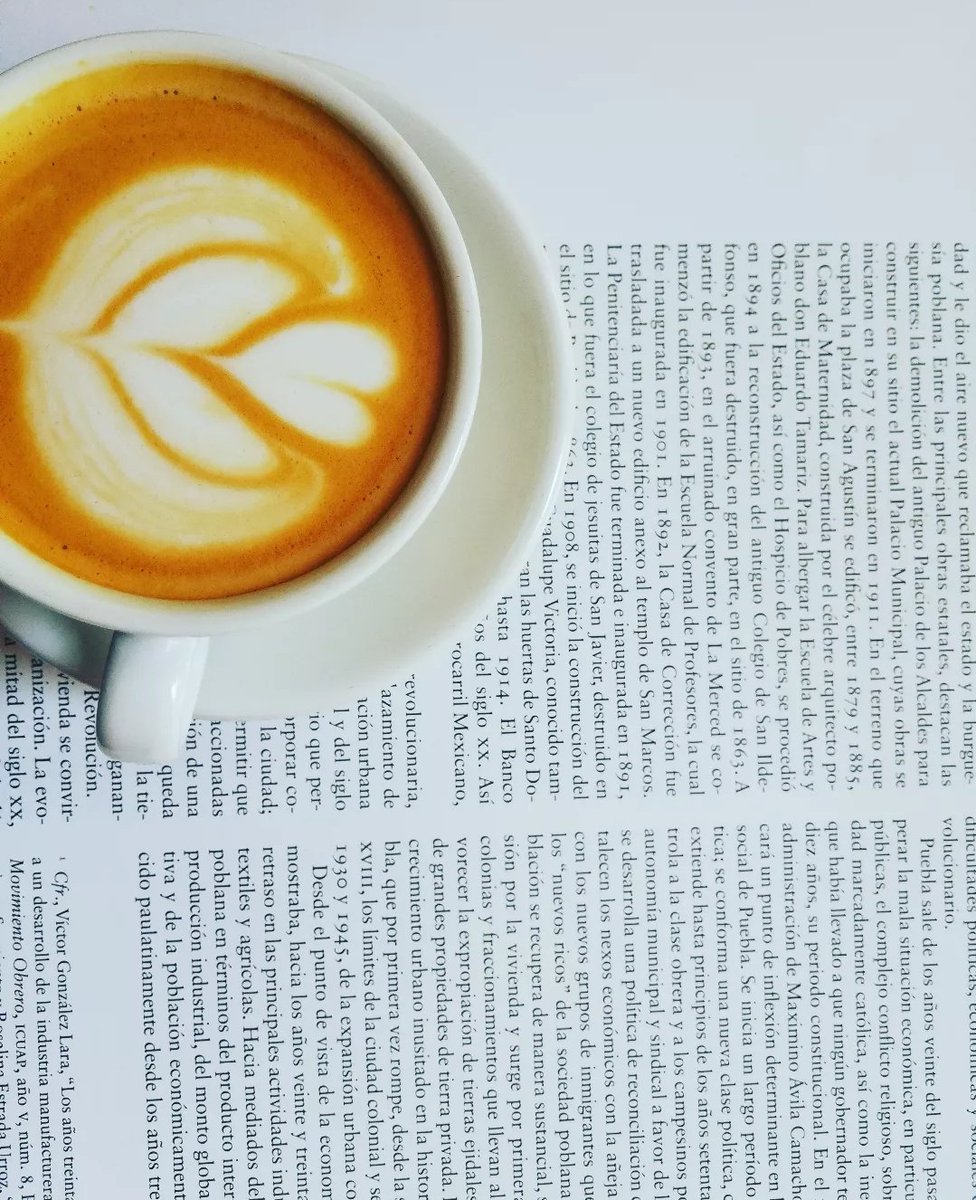 zarandacafe's tweet photo. “La cuenta regresiva para cargar libros ha comenzado 📚”

“Tip: no vayas a la feria del libro sin planear tu café ☕” https://t.co/07VKtrwCSg