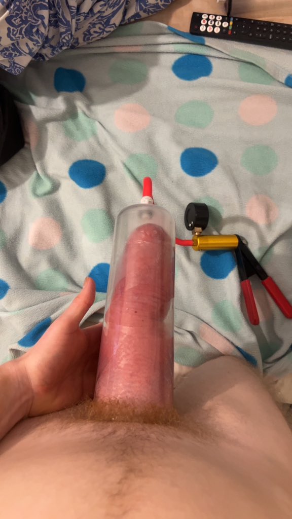 Hungpumperbro tweet media