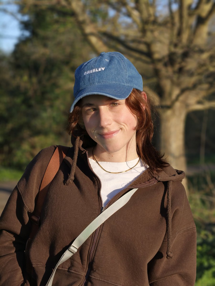 Alena💛 tweet media