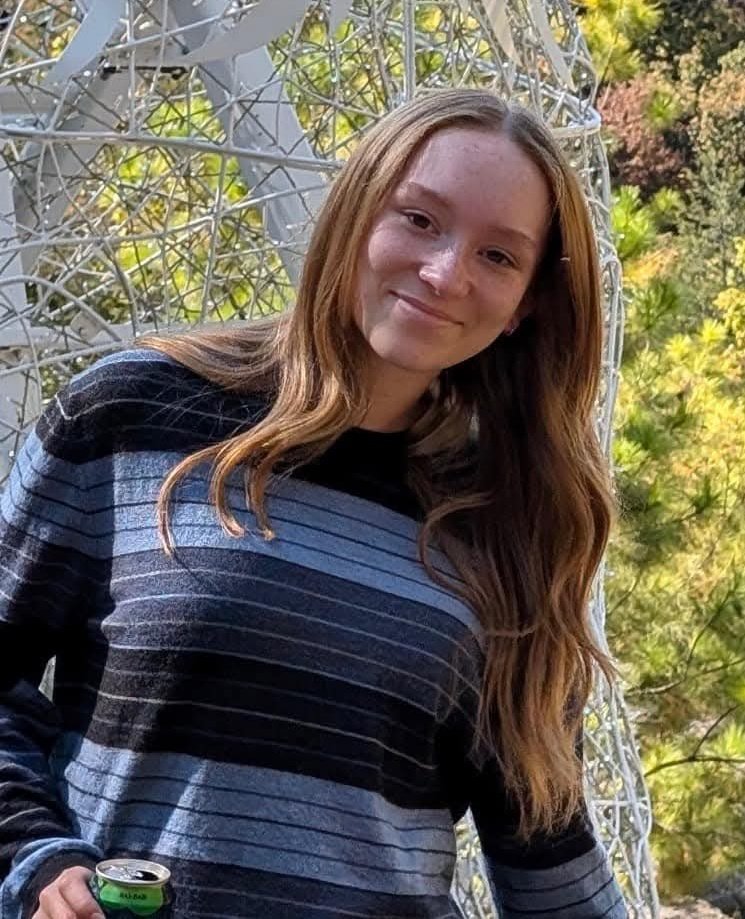 SubxNews's tweet photo. MISSING TEEN | Plainfield Police need help finding 17-year-old Penelope McGowan. She was last seen near Moon Road &amp; US 40 before her phone was turned off. If you have any information, call 911. https://t.co/8N00iUWP3B