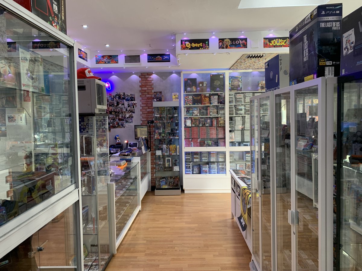 RetroBarcelona tweet media