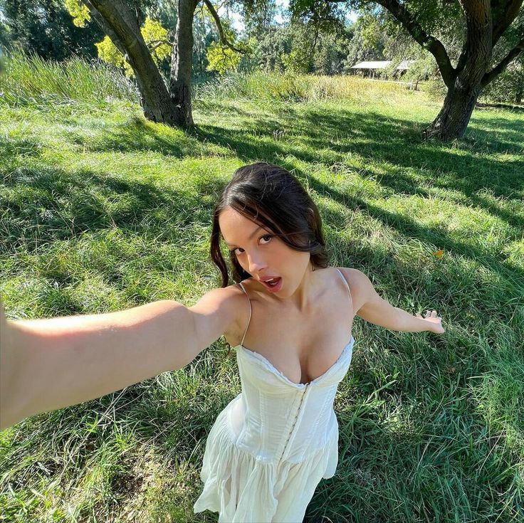 prettydreamss_'s tweet photo. ⠀⠀
                                              🅾 
                           𝙄𝙉𝙎𝙏𝘼𝙂𝙍𝘼𝙈    𝗽𝗼𝘀𝘁.
                           
       𝗹𝗶𝗮𝗯𝗶𝗮𝗻𝗰𝗵𝗶𝗶 : 🌼🤍

                        ♡ㅤ            ⎙ㅤ           ⌲
⠀⠀ https://t.co/sjaNRnzAD5