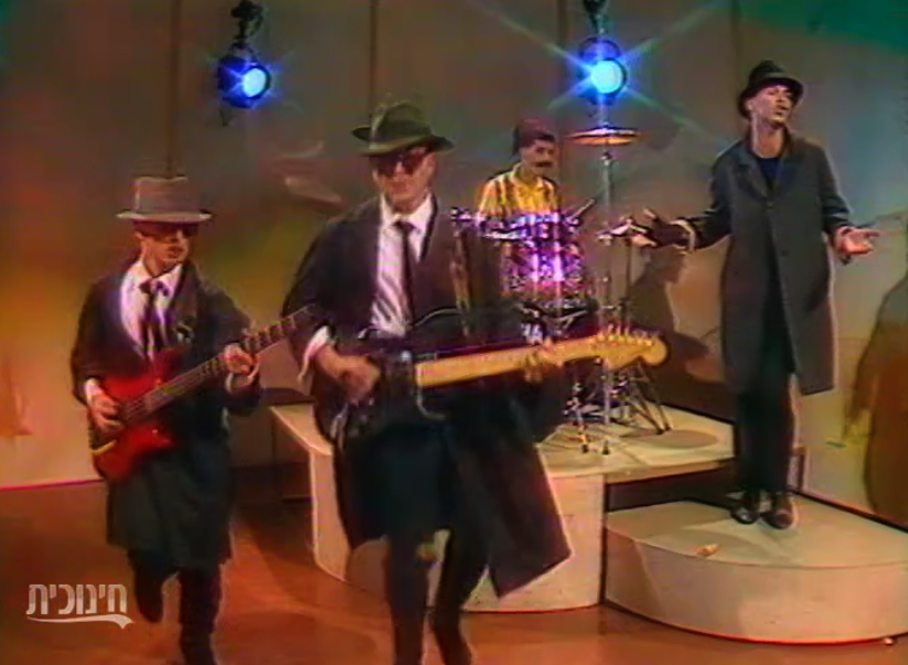 ืืงืืคืกื tweet media