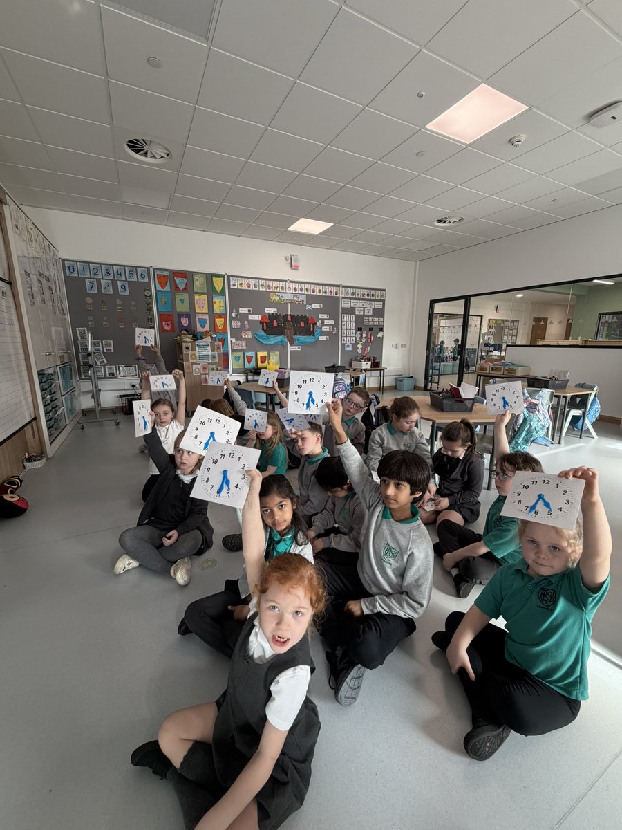 Miss Scott & Room 3 tweet media