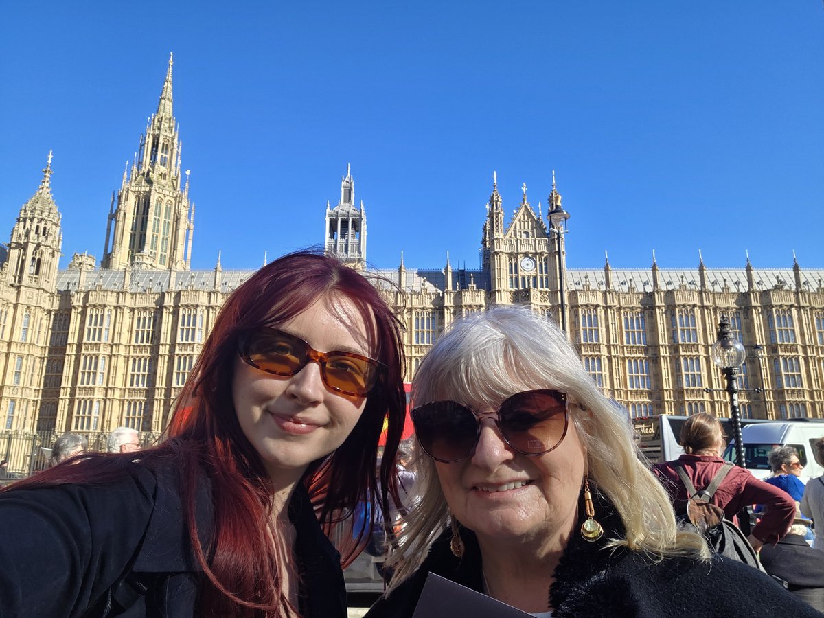 Emma Dunwell tweet media