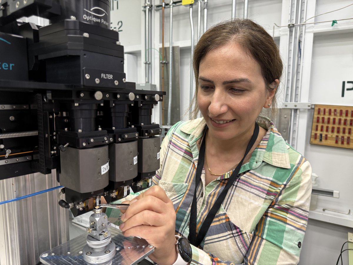 CanadianLightSource tweet media