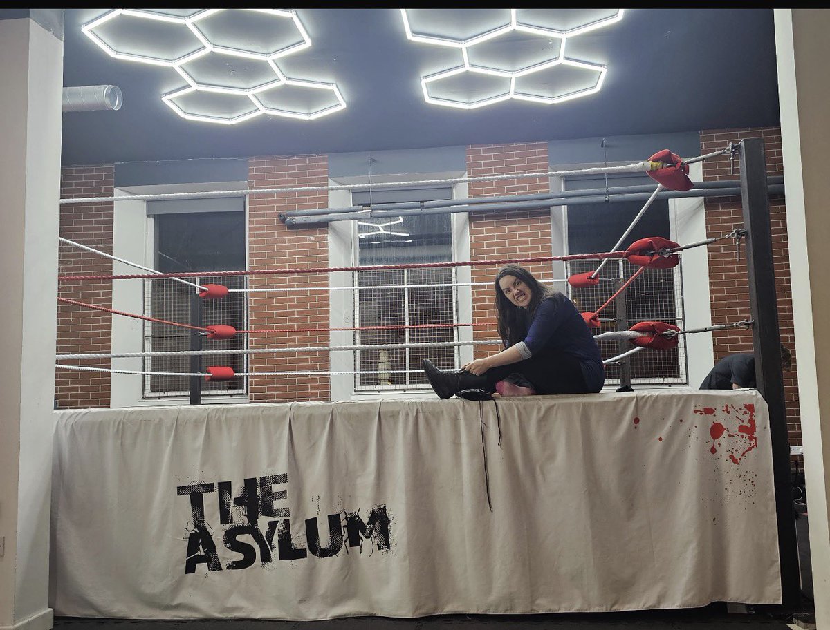 Nikki Cross tweet media