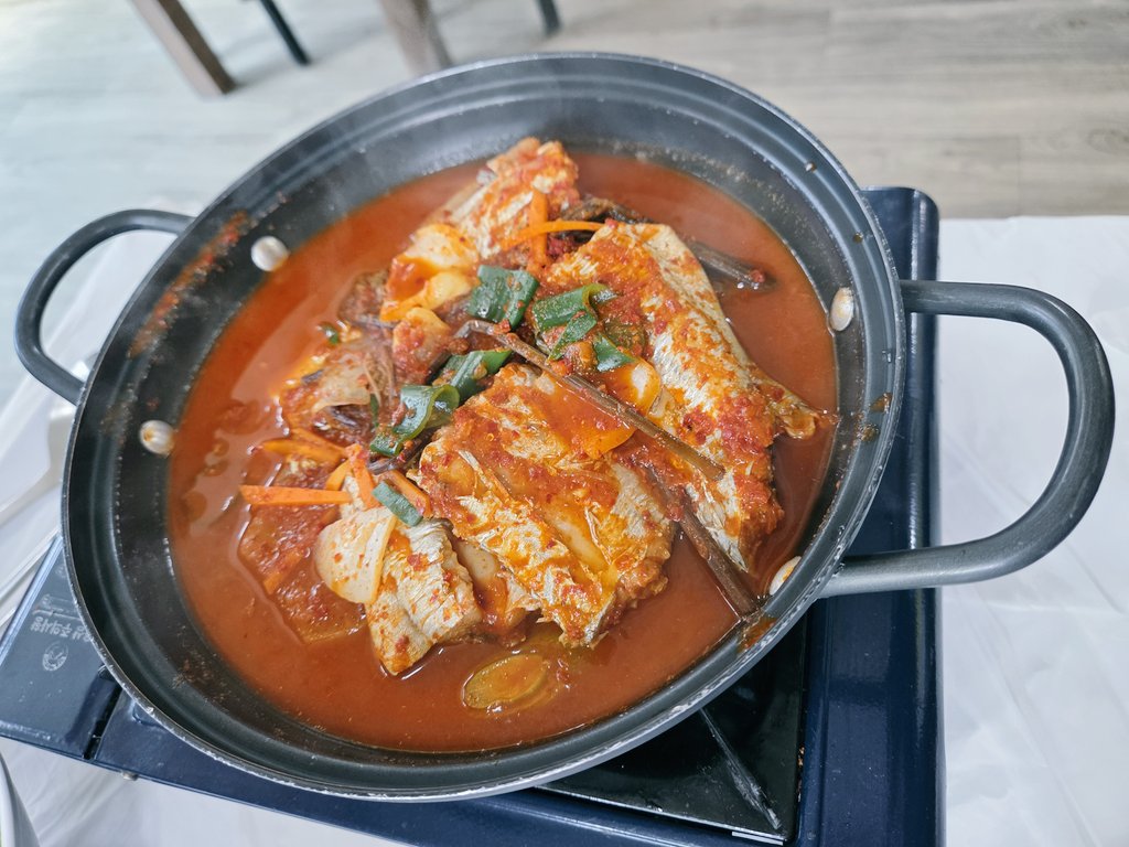 더 살껄 tweet media