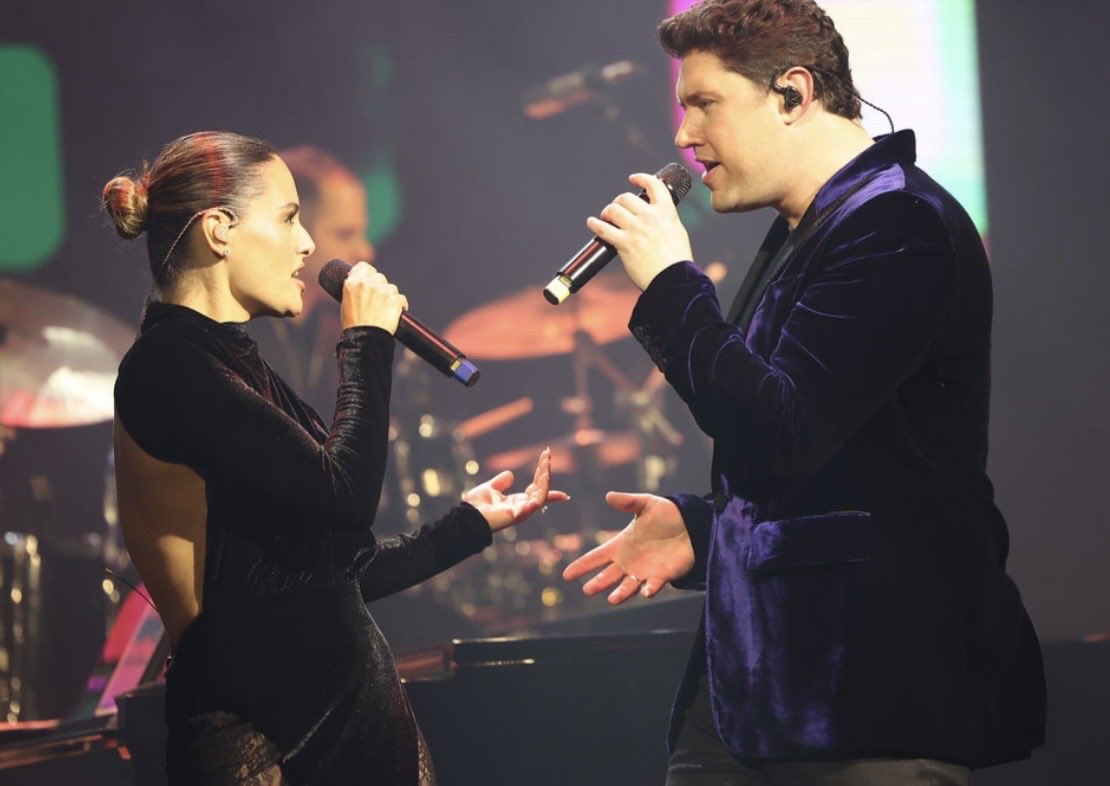 cindytsmith's tweet photo. @magicfm @DanielEmmet &amp; @PiaToscano - when they duet together, it’s pure MAGIC !! 👏🎤🥰 https://t.co/V1jrgbJHXM