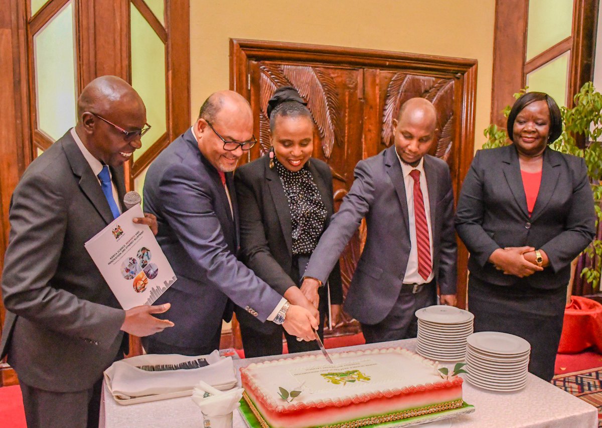 Shaukat Abdulrazak,PhD,EBS tweet media