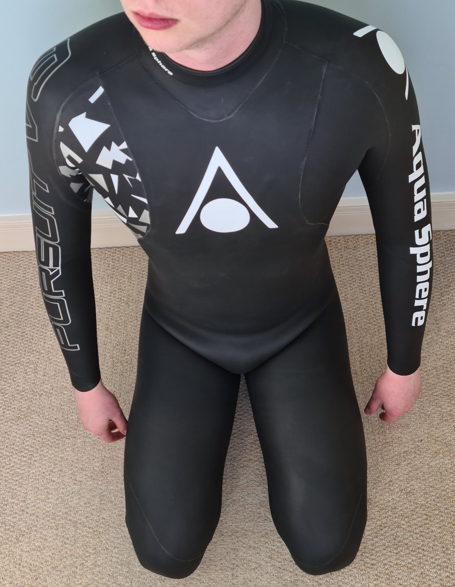 WetsuitBoy tweet media