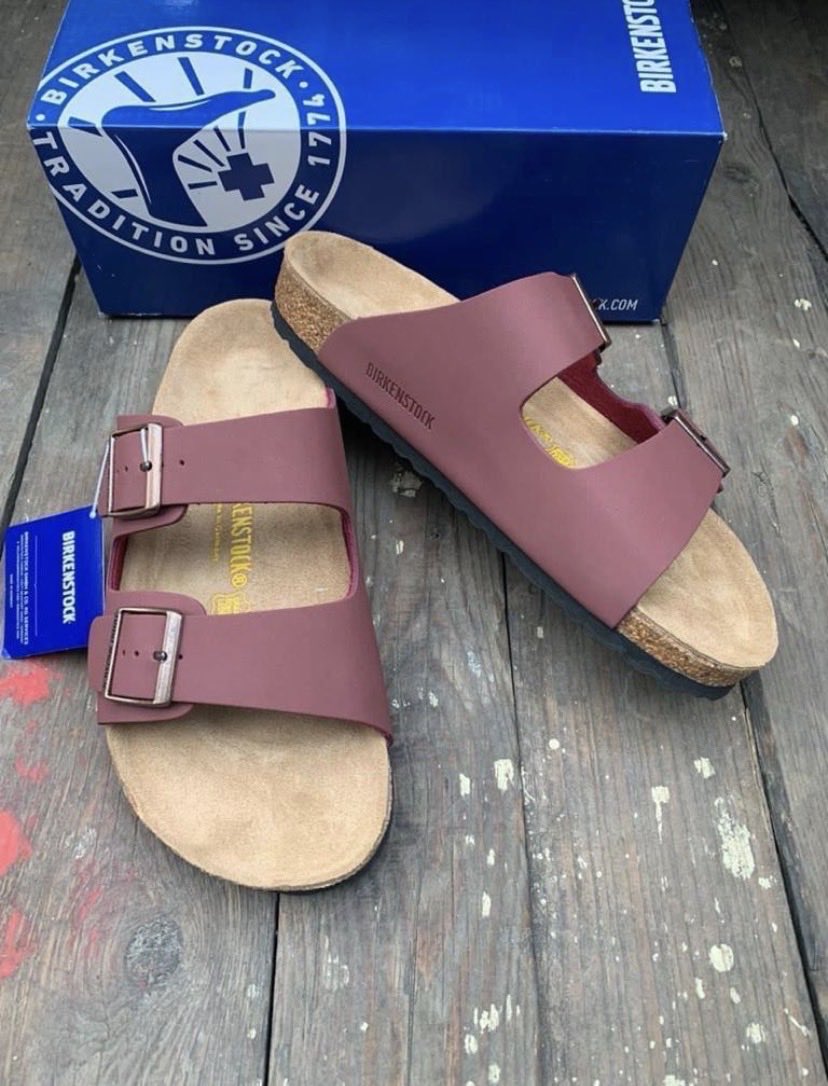 michaelappah26's tweet photo. Available in different sizes and colors . Sizes range 37-50. Dm is opened call: 0502900659 https://t.co/Wo3M2dvrtU