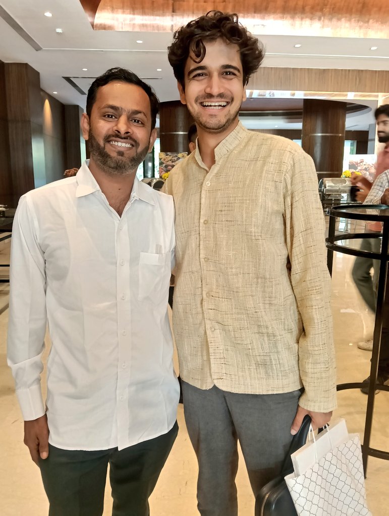 Furkanrshaikh's tweet photo. Good catching up with my friend and colleague Anish Gawande at todayтАЩs event in Mumbai.
Always great to connect with voices shaping the future of our country ЁЯдЭ
@anishgawande
#NCP #SharadPawar #TeamWork #PoliticalConnect #Mumbai #YouthLeadership #IndiaPolitics #ClimateAction https://t.co/PCyJiOW7KK